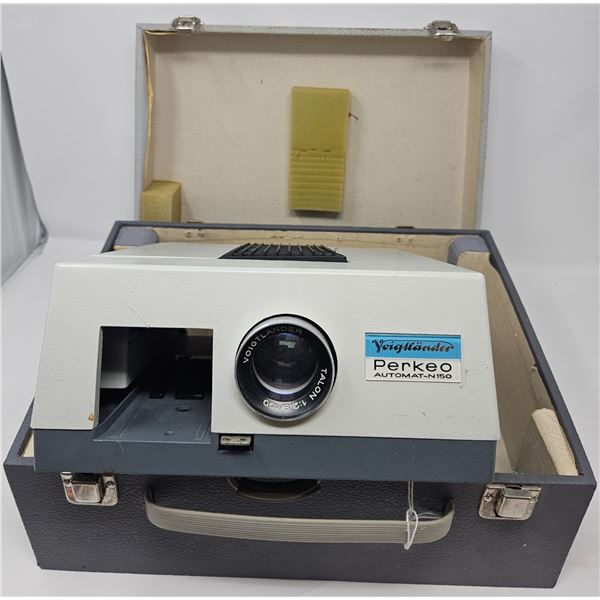 Vintage Voigtländer Perkeo Slide Projector with Case