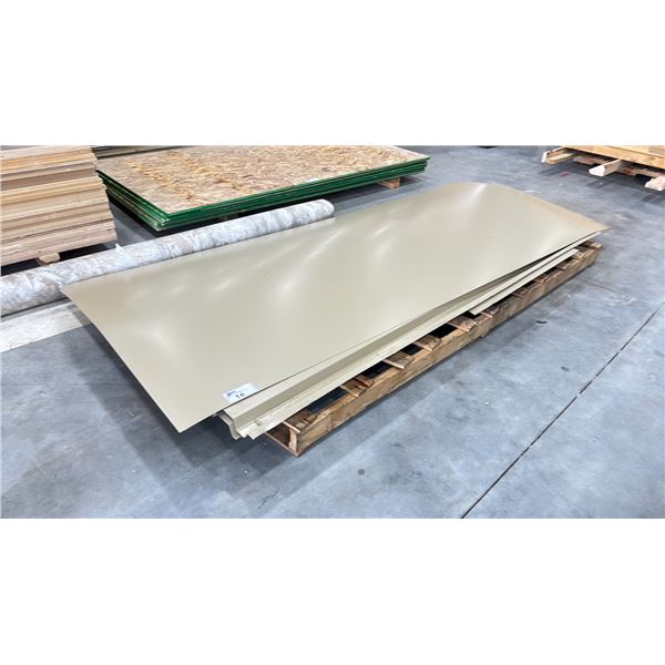 PALLET OF 10'L X 4'L FLAT METAL SIDING PANELS & ASSORTED SIZE RIDGED METAL SIDING PANELS