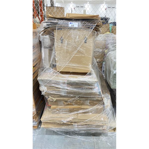 PALLET OF ASSORTED SHOW PROPS