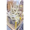 Image 2 : PALLET OF ASSORTED SHOW PROPS