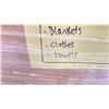 Image 8 : PALLET OF ASSORTED SHOW PROPS