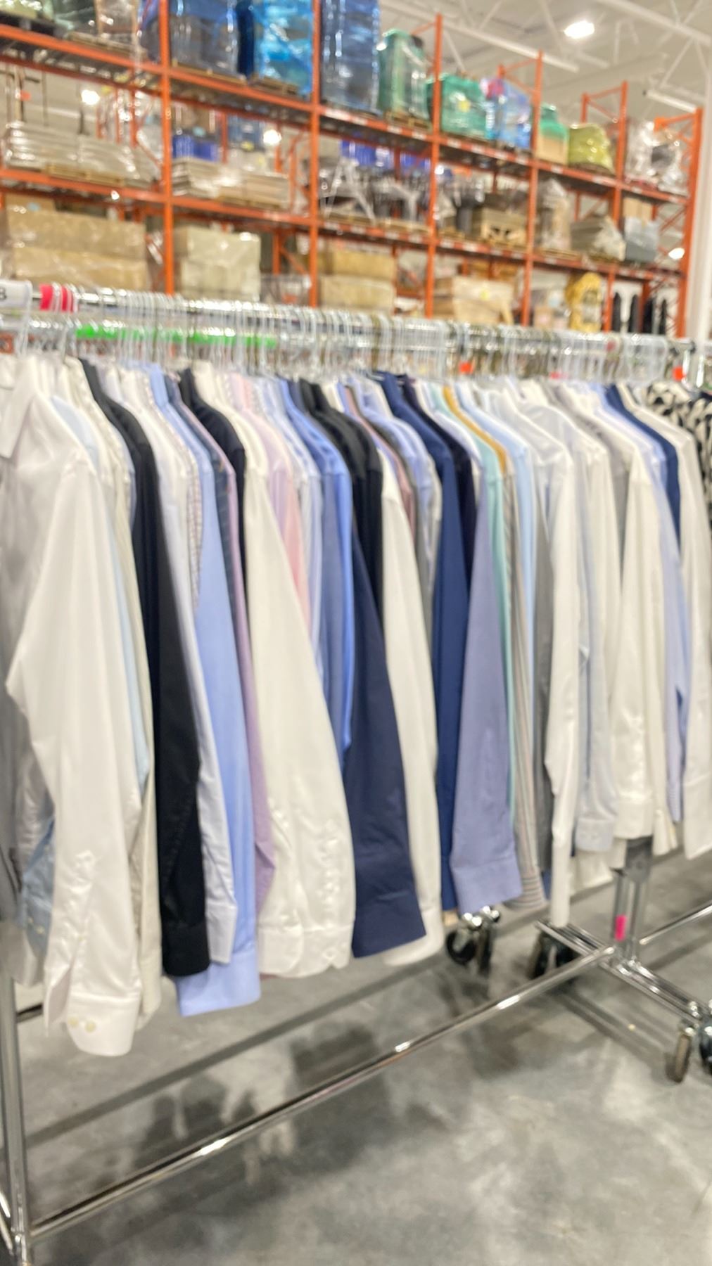 RACK OF ASSORTED WARDROBE CLOTHING *RACK INCLUDED & MUST BE TAKEN ...