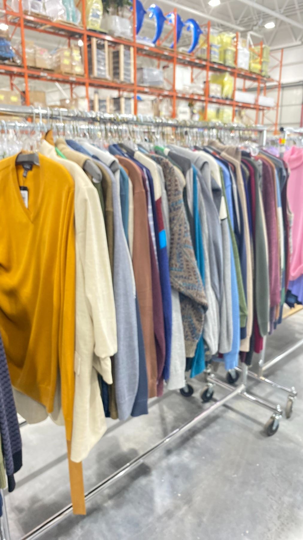RACK OF ASSORTED WARDROBE CLOTHING *RACK INCLUDED & MUST BE TAKEN ...