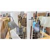 Image 2 : PALLET OF ASSORTED LAMPS