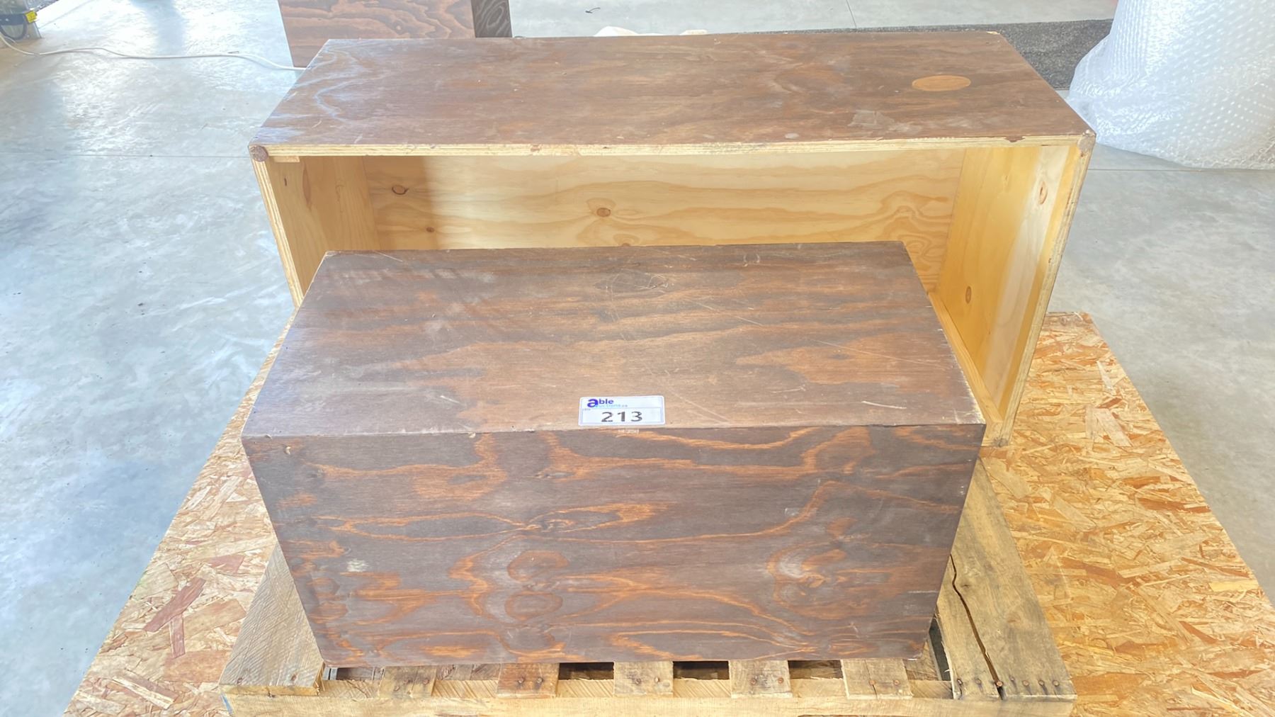 PALLET OF (2) WOOD RISERS 18