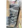 Image 2 : PALLET OF ASSORTED SHOW PROPS