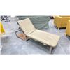 Image 2 : BROWN LEATHER ADJUSTABLE LOUNGER WITH BEIGE CUSHION