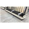 Image 3 : BEIGE QUEEN SIZE LEATHER BED