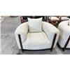 Image 1 : RETRO STYLE WHITE UPHOLSTERED LOUNGE CHAIR