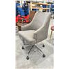 Image 2 : GREY CONTEMPORARY OFFICE CHAIR & 3 BROWN STACKING CLIENT CHAIRS