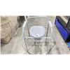 Image 2 : MEDICAL ASSISTED TOILET SEAT