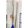 Image 2 : ASSORTED RAKES & LONG METAL PIECES