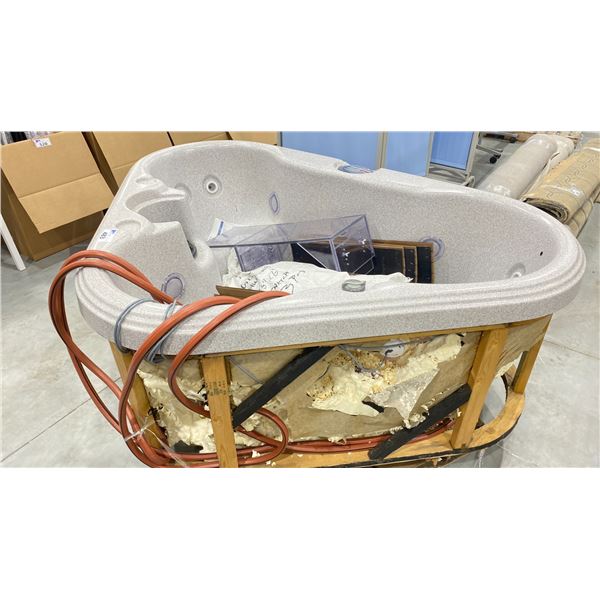 SUNDANCE SPAS HOT TUB 80" X 57" X 30"H