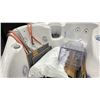 Image 4 : SUNDANCE SPAS HOT TUB 80" X 57" X 30"H