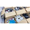 Image 8 : 14 BOXES OF ASSORTED SHOES