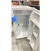 Image 2 : GALANZ MINI FRIDGE