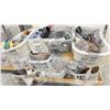 Image 2 : ROLLING RACK OF ASSORTED SHOES (RACK INCLUDED & MUST BE TAKEN)