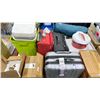 Image 2 : PALLET OF ASSORTED SHOW PROPS