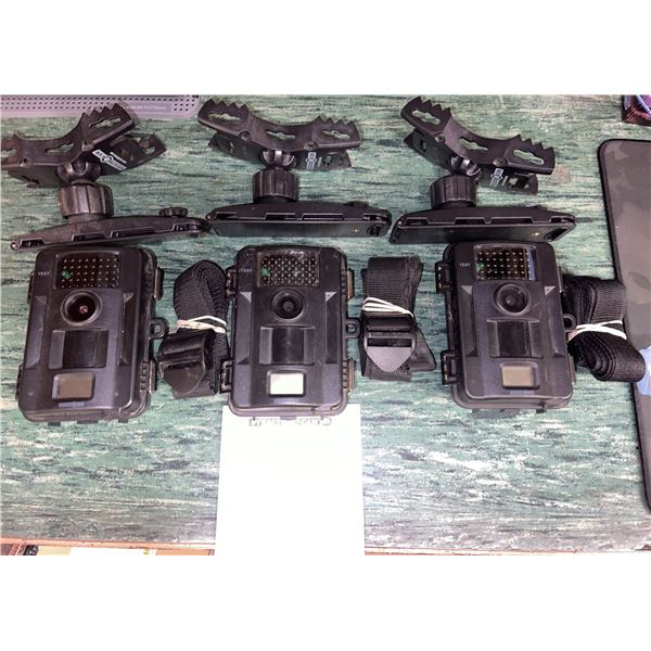 3 - STEALTH Model #STC-U838NG Game Cams with Tree mounts & mounting straps