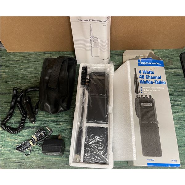 REALISTIC TRC-231 4 Watt Walkie-talkie