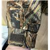 Image 7 : GAMEHIDE 2XL Mossy Oak Shadow Grass Camo jacket and Gamehide Lg Mossy Oak Shadow Grass pants