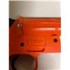 Image 2 : ORION flare gun with 7 flares in carrying case