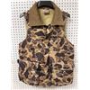 Image 1 : MUSTANG MV3183 Sportsman's Camo Floater Vest Sz Large (to fit 42-46in)
