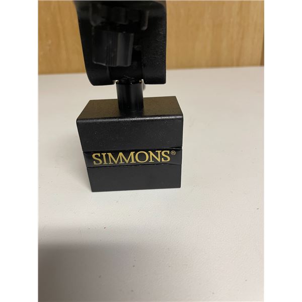 SIMMONS Model 1277 Universal Auto Window Mount