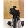 Image 3 : TELESCOPIC TRIPOD WITH CARRYING CASE