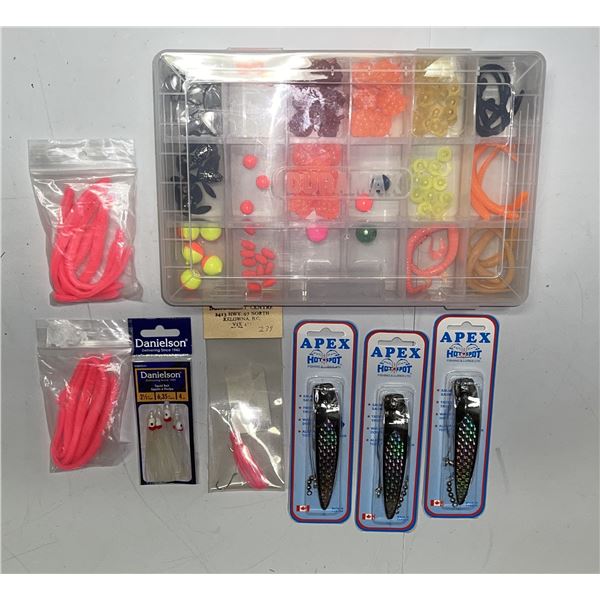 LOT 353 - Assorted fishing tackle