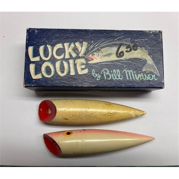 VINTAGE LUCKY LOUIE Wooden fishing plugs in vintage packaging
