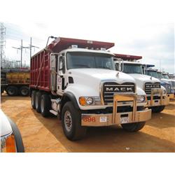 2006 MACK CV713 TRI-AXLE DUMP