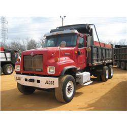 2001 IH 5500 T/A DUMP