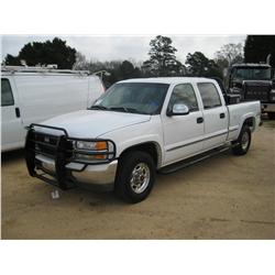 2002 GMC 2500 4X4 PICKUP