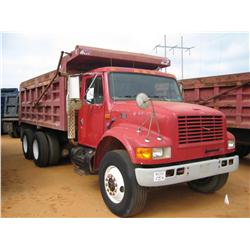 1996 INTERNATIONAL 4900 T/A DUMP