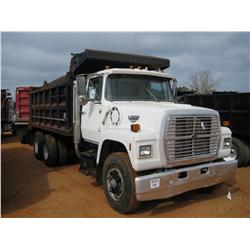1989 FORD L8000 T/A DUMP