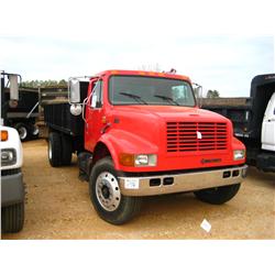 2000 INTERNATIONAL 4700 S/A FLATBED DUMP