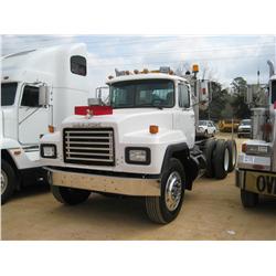 1998 MACK RD600 GK T/A TRUCK TRACTOR