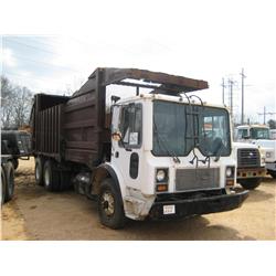 1989 MACK MR690S T/A GARBAGE TRUCK