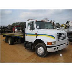 1995 INTERNATIONAL 4700 S/A ROLL BACK