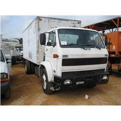 1993 PETERBILT 200-33 S/A VAN TRUCK