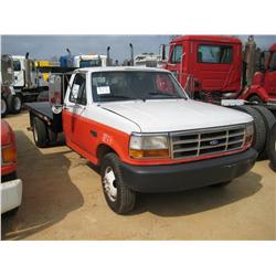 1994 FORD F350 S/A FLATBED TRUCK
