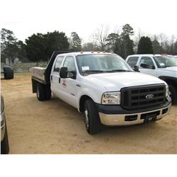 2006 F350 S/A FLATBED TRUCK