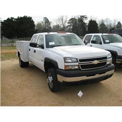 2006 CHEVROLET 3500 CREW CAB SERVICE TRUCK