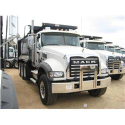 2008 MACK GU713 TRI-AXLE DUMP