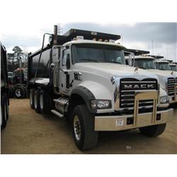 2008 MACK GU713 TRI-AXLE DUMP