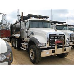 2008 MACK CU713 TRI-AXLE DUMP