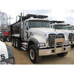 2008 MACK GU713 TRI AXLE DUMP