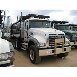 2008 MACK GU713 TRI-AXLE DUMP