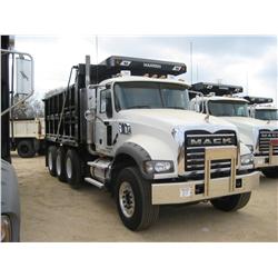 2008 MACK GU713 TRI-AXLE DUMP